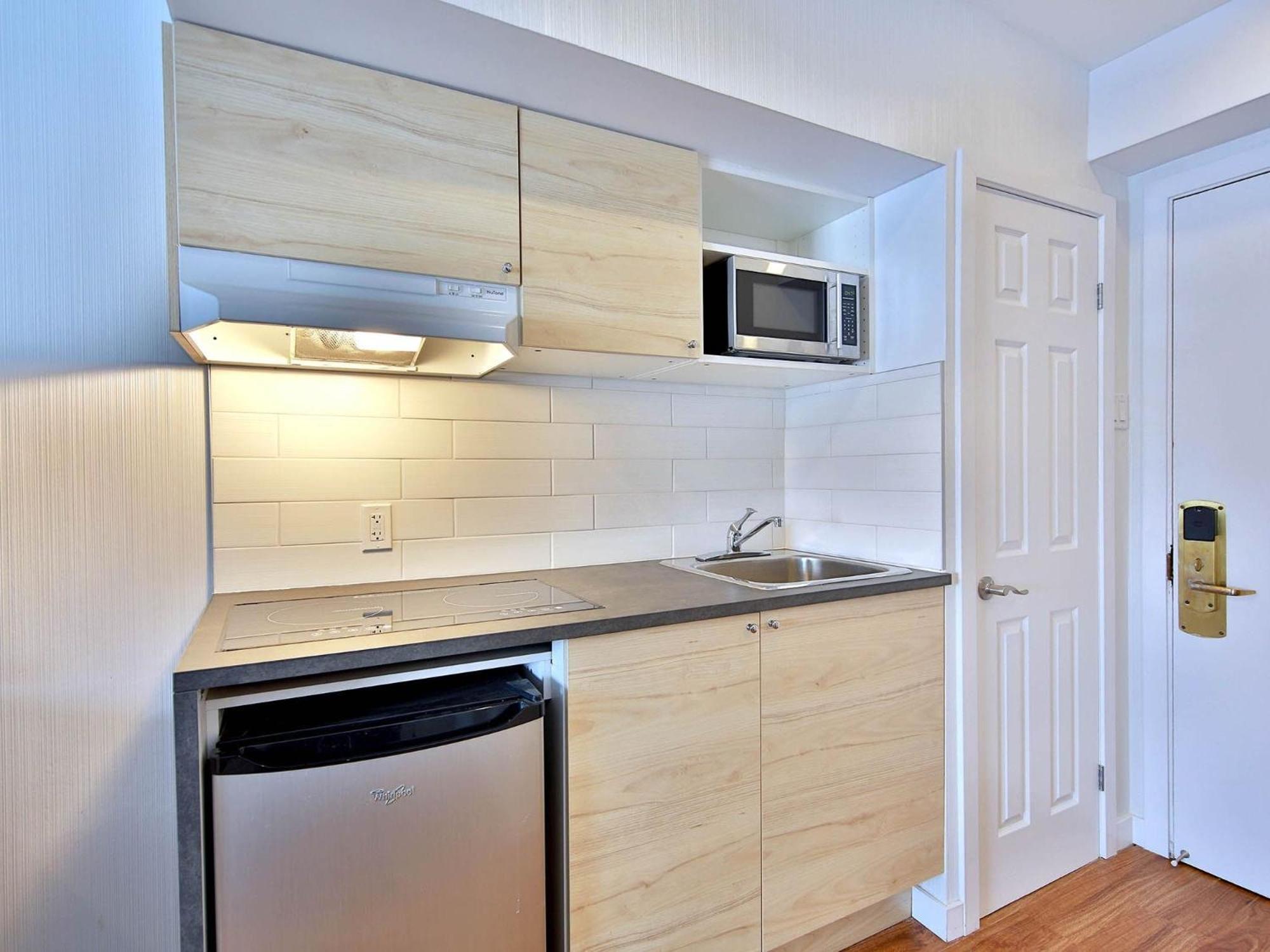 Hotel Newstar Montréal Dış mekan fotoğraf